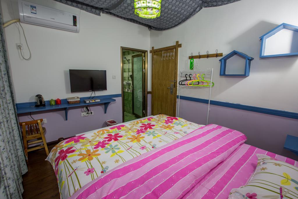 Zhangjiajie April Hostel Rum bild